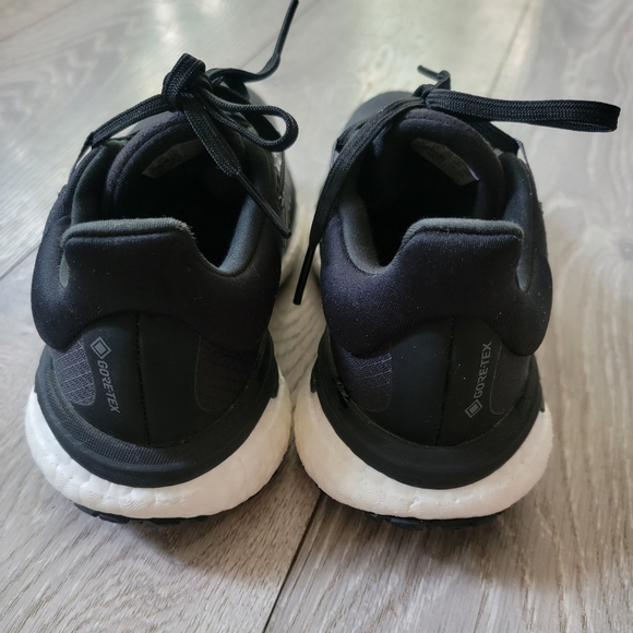 Adidas Gortex Running Shoes - Picture 3 of 6